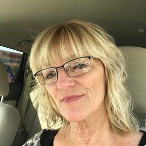 Meet your Posher, Vicki